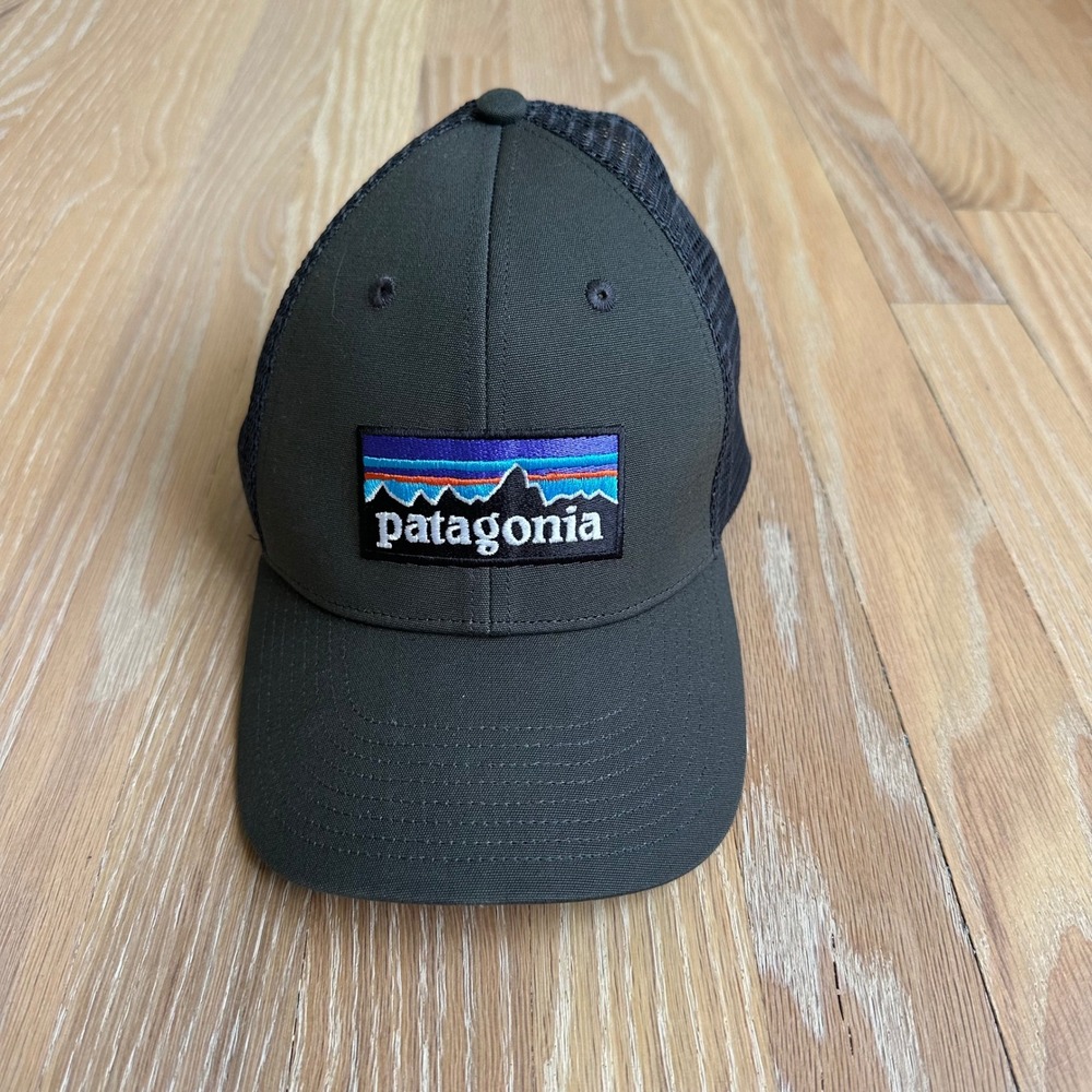Patagonia P-6 LoPro Trucker Hat Classic Outdoor Mountain Adventure Charcoal Gray